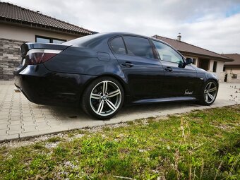 🏁 BMW E60 550i 4.8 V8 MANUÁL - 8