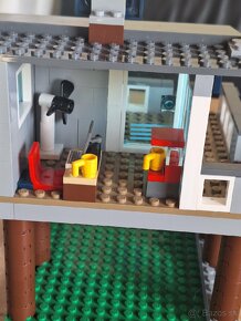 Lego 60069, Lego City Policajná stanica - 8