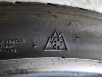 295/35 r21 zimné pneumatiky Hankook 7,5-8mm - 8