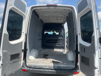 Volkswagen Crafter Dodávka 2.0 TDi, L2H2 - 8