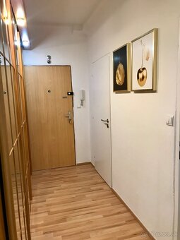 pekný 3i byt 68 m2, s balkónom - 8