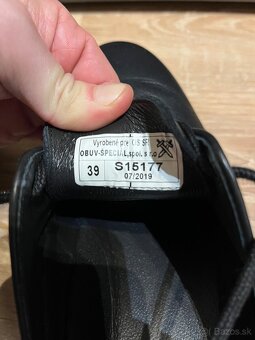 Poltopáky čierne - 8