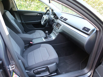 Volkswagen Passat Variant 1.6 TDI 2013 Facelift - NAVI PDC - 8