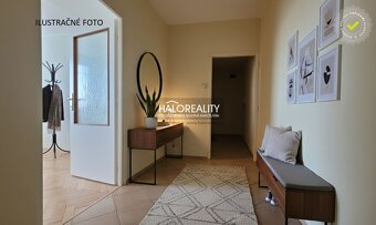 HALO reality - Predaj, trojizbový byt Nitra, Chrenová - EXKL - 8