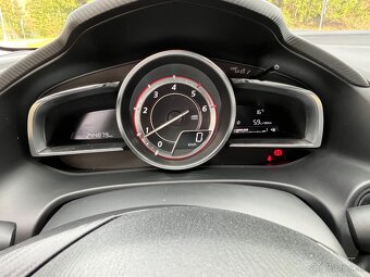 Predám Mazda 3 2.2D 110kw Skyactiv - 8