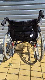 invalidny vozík 48cm pridavne brzdy pre asistenta - 8