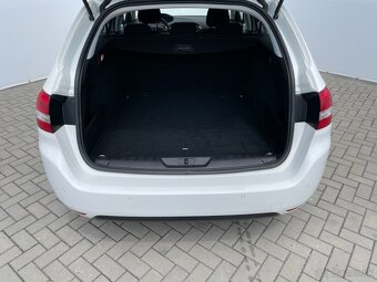 Peugeot 308 Com. II 1.5HDi ČR 1.maj. - 8