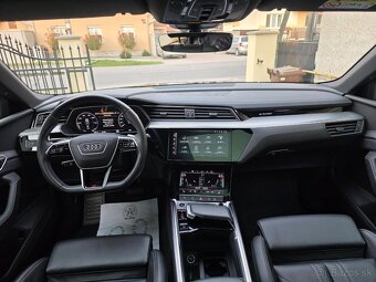 Audi e-tron 50 S-LINE 230 kW 313PS Quattro, Panoráma, Matrix - 8