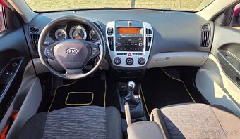 Kia Ceed 1.4 16V 77KW/105 koní R.V.11/2008 - 8