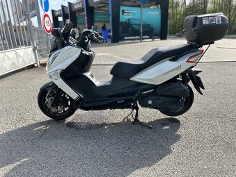 SYM GTS 300i - 8