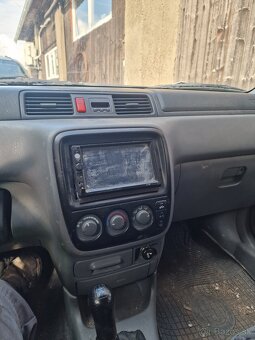 Predám Honda CR-V 2.0i - 8