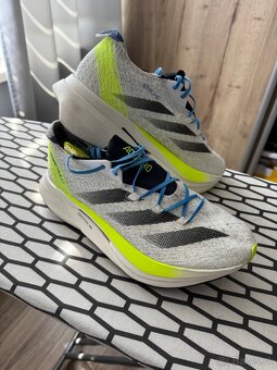 bežecké tenisky alphafly 3 a Adidas adizero Prime X 2 Strung - 8