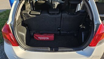 Predám Toyota Yaris 1.33 benzín - 8