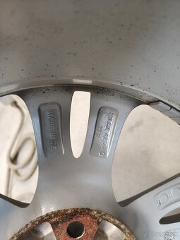 5x100 R16 Škoda - 8