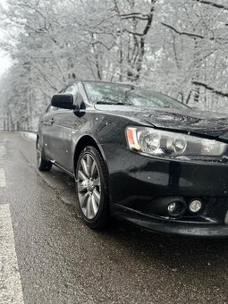 Mitsubishi Lancer 1.8 - 8