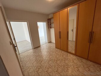 Prenajom 2 izbovy byt na Strede - 8