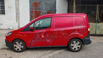 Ford Tranzit Courier - 8