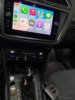 Carlinkit CarPlay Ai Box LED s Android 13 8+128GB - 8
