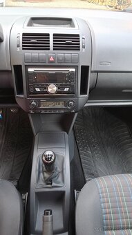 Volkswagen Polo 1.4 TDI Comfortline - 8