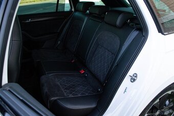 Škoda Superb Combi 2.0 TDI Sportline DSG - 8