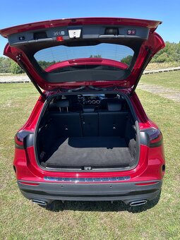Mercedes-Benz GLA 200d - 8