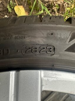 Volkswagen Golf 8 zimná sada R18 Bergamo - 8