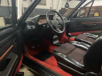 Peugeot 205 CTI - 8