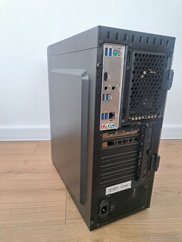 Herný PC – Ryzen 7, RX 5700 XT, 32GB RAM, 1.5TB SSD - 8