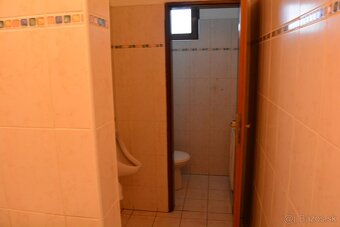 Na prenájom obchodný priestor 125m2, ul. Štefánikova Poprad - 8