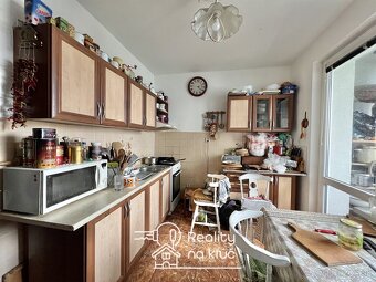 Na predaj veľký zrekonštruovaný 2-izbový byt na Vajanského u - 8