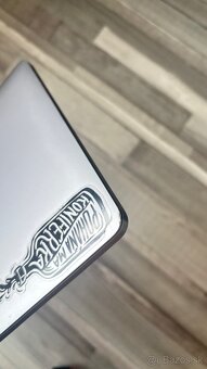 MacBook pro 13” 2017 - 8