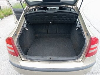 Škoda Octavia 1.6 benzín - 8