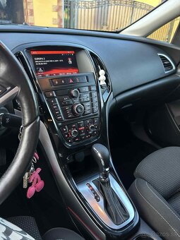 OPEL ASTRA - 8