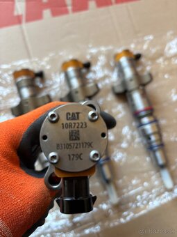 VSTREKOVAČE CLAAS LEXION - 8