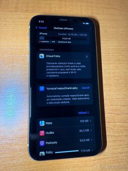 Apple iPhone XR 128GB - 8