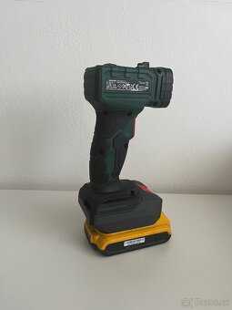 Predam adapter z Dewalt baterie na Parkside x20team náradie - 8