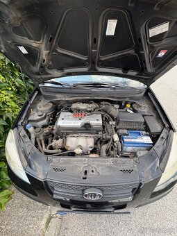 KIA RIO Sporty 1.4 16V LPG - 8
