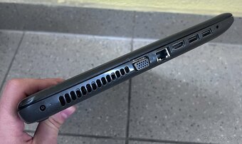 HP 250 G5 / i3 4005U / 4GB RAM / 250GB SSD / 15.6" - 8