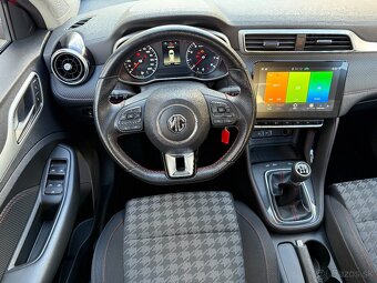 MG ZS 1.5 78kW Manuál DAB Full LED - záruka Autodraft - 8