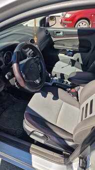 Ford Focus 1.6 tdci - 8