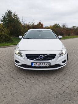 Volvo S60 D3 R-Design - 8