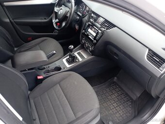 Škoda Octavia combi 3   1.6  77Kw - 8