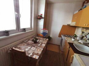 1 izbový byt,  40m2, nová kuch. linka,  Narcisová ul. Michal - 8