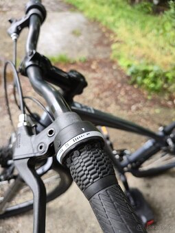 Horský bicykel EXPL 50 tmavosivý veľkosť S - 8