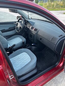 Škoda Fabia 1.gen 1.4 50kw 2001 STK a EK 05/2027 - 8