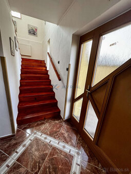 EXKLUZÍVNY RD, 6 IZBOVÝ RODINNÝ DOM, 300m2,VALALIKY - 8