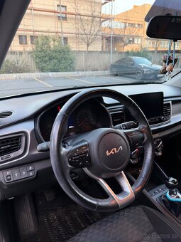Kia Rio 2021 - 8