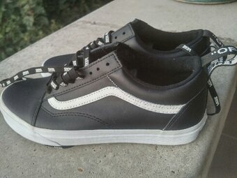 Reebok cierne NOVE velkost 37 a pol + VANS KOZENE 38 - 8