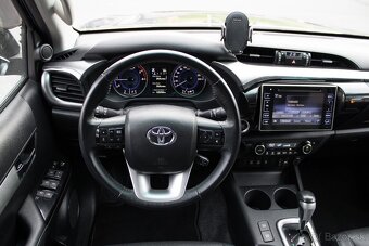 Toyota Hilux DC 2.4 I D-4D Executive A/T - 8