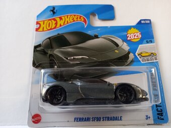 HOT WHEELS - FERRARI - 8